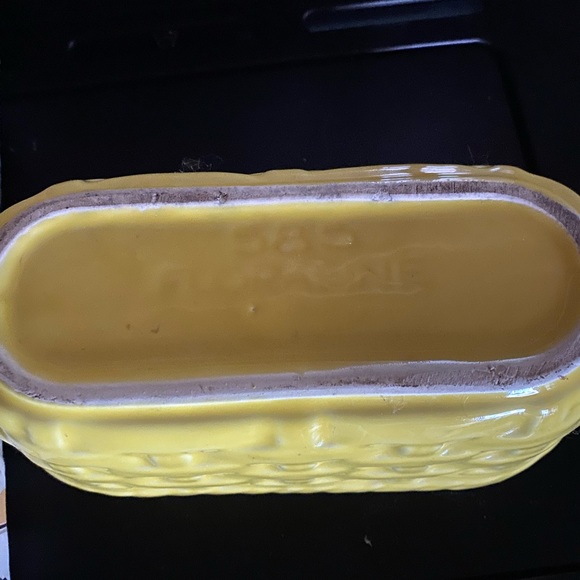 Vintage McCoy Oblong Pottery - Picture 6 of 9